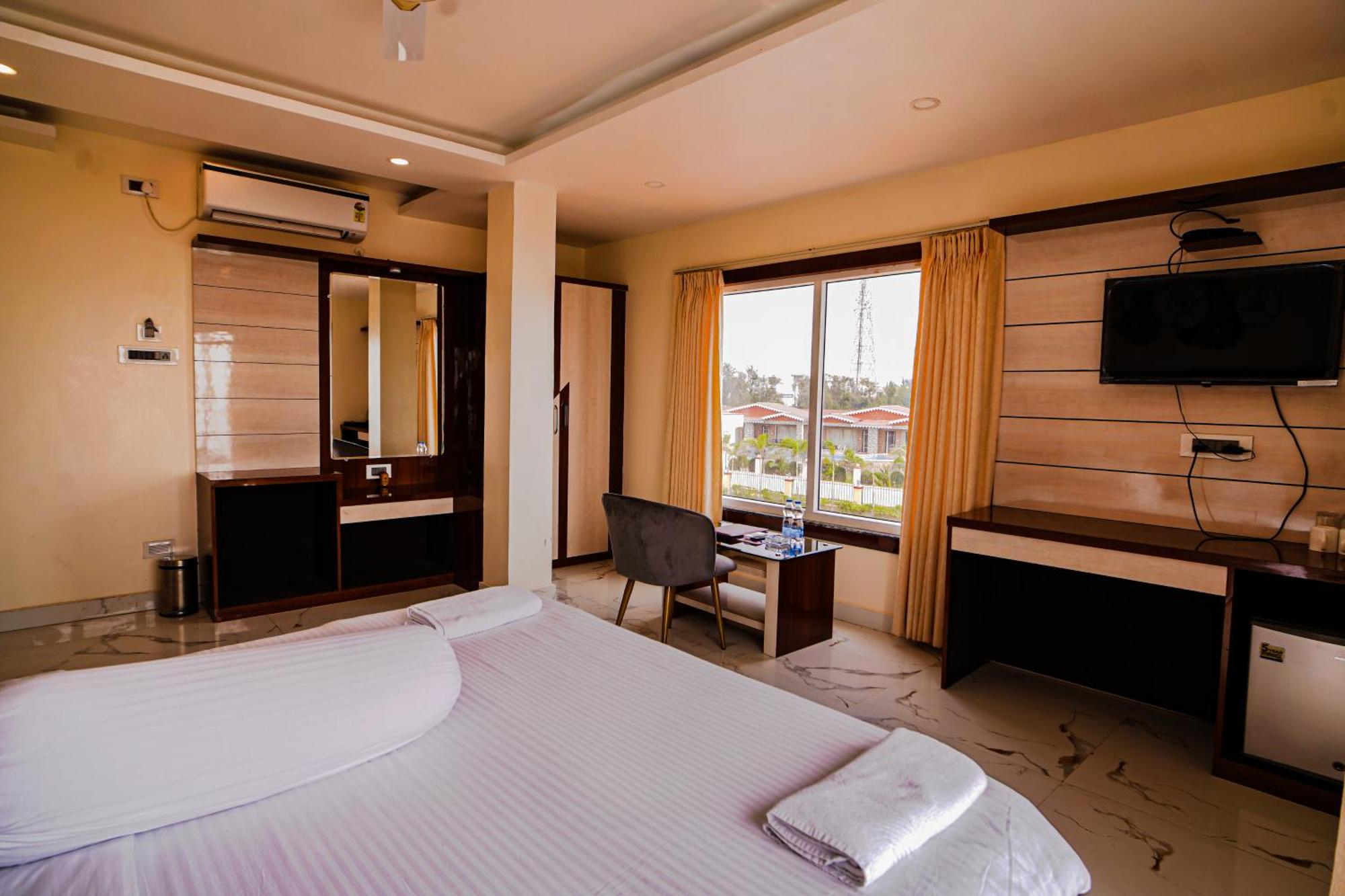 Prasant On Beach Resort !! Lift - Wifi -Restaurant-Parking Facilities-Newly Decorated Room !! Mandarmani Eksteriør bilde