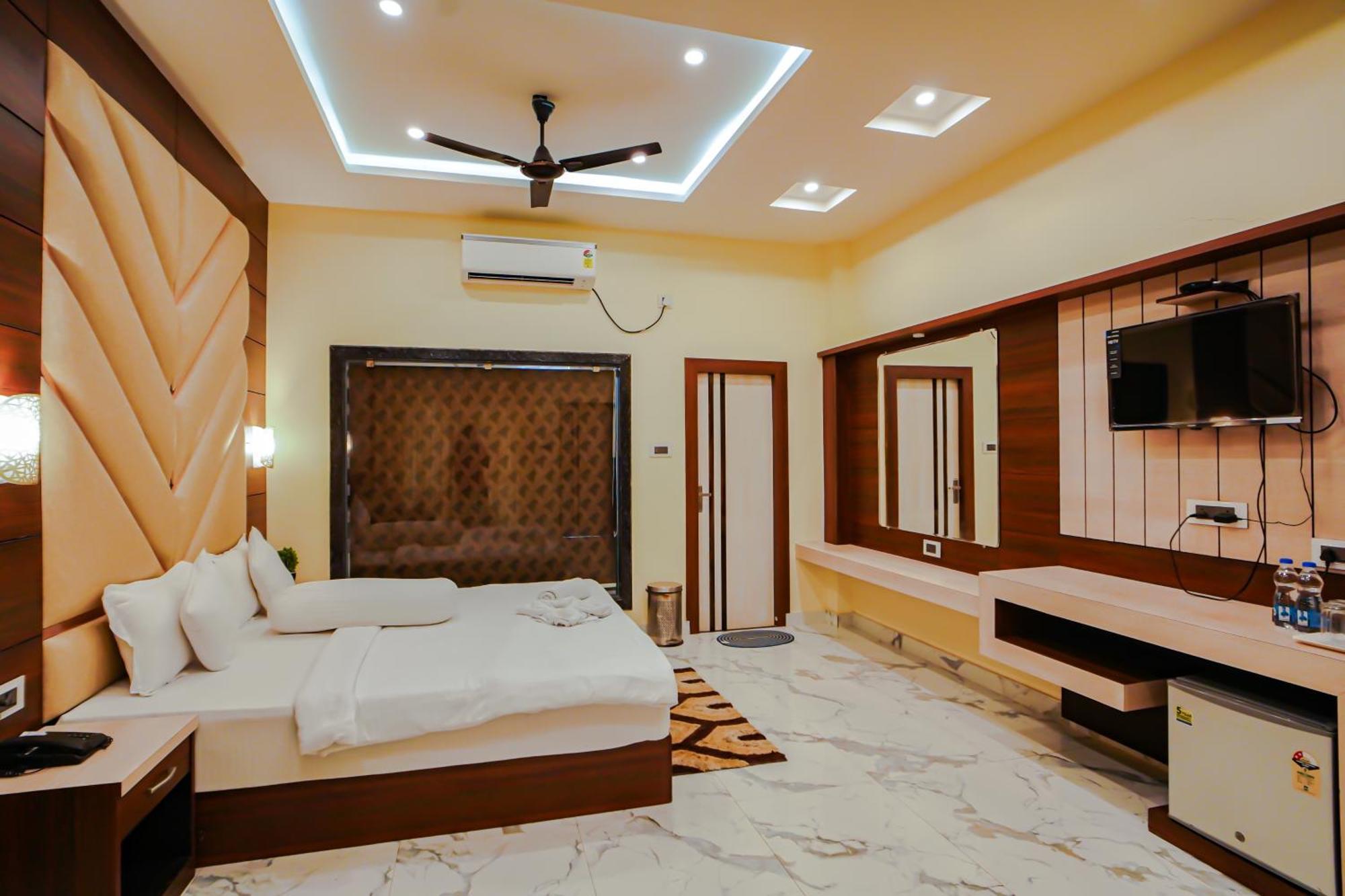 Prasant On Beach Resort !! Lift - Wifi -Restaurant-Parking Facilities-Newly Decorated Room !! Mandarmani Eksteriør bilde