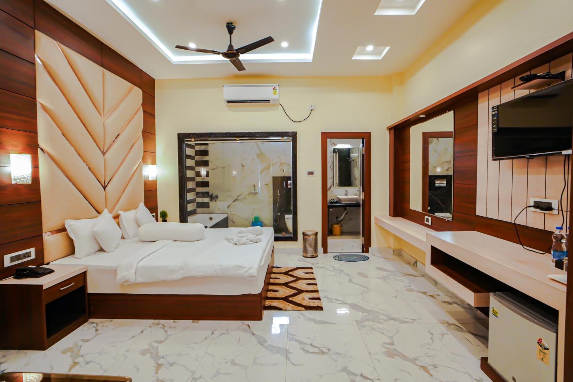 Prasant On Beach Resort !! Lift - Wifi -Restaurant-Parking Facilities-Newly Decorated Room !! Mandarmani Eksteriør bilde