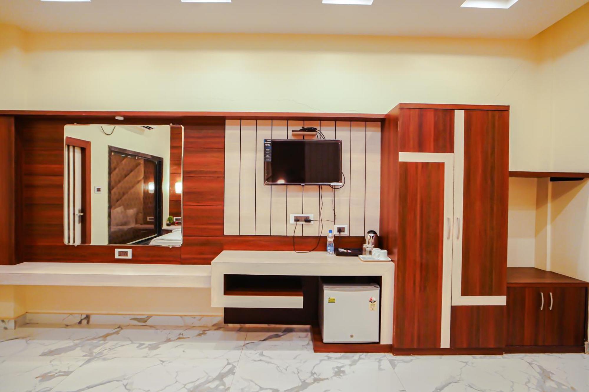 Prasant On Beach Resort !! Lift - Wifi -Restaurant-Parking Facilities-Newly Decorated Room !! Mandarmani Eksteriør bilde