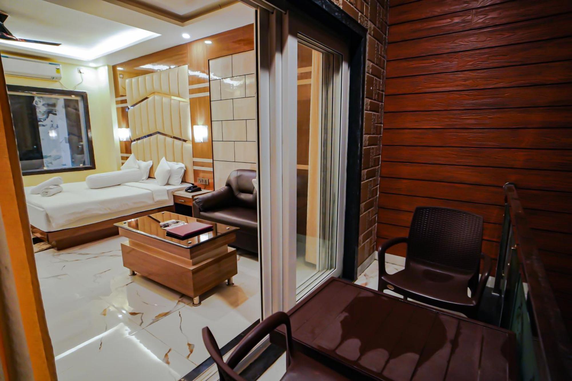 Prasant On Beach Resort !! Lift - Wifi -Restaurant-Parking Facilities-Newly Decorated Room !! Mandarmani Eksteriør bilde
