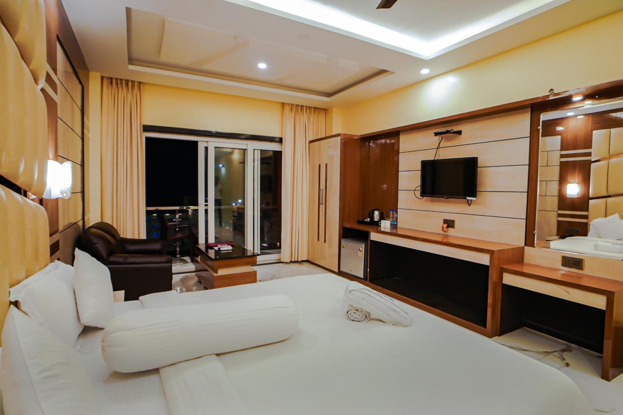 Prasant On Beach Resort !! Lift - Wifi -Restaurant-Parking Facilities-Newly Decorated Room !! Mandarmani Eksteriør bilde
