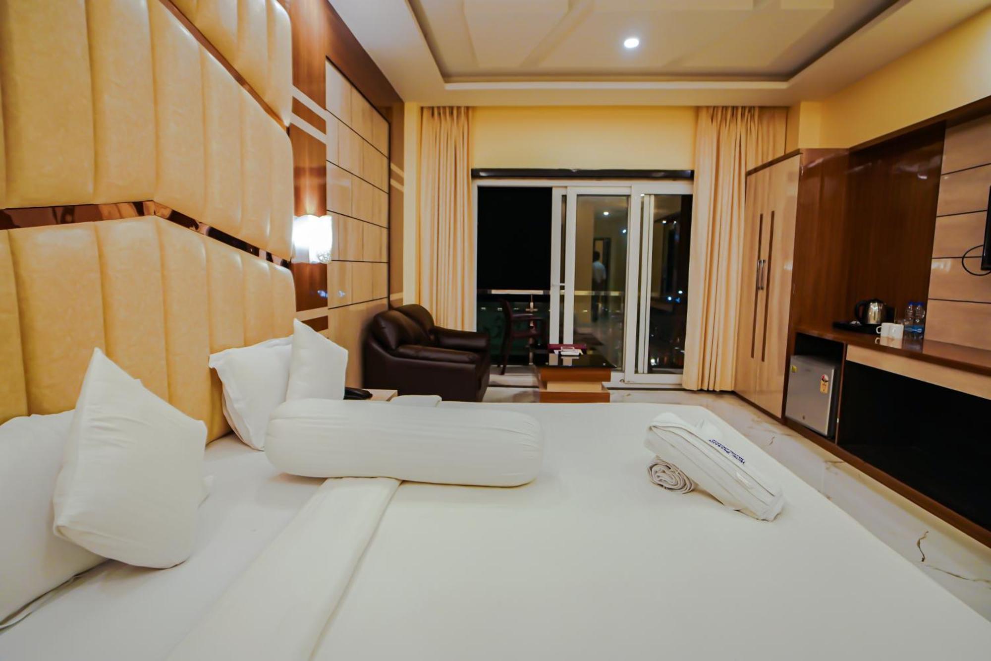 Prasant On Beach Resort !! Lift - Wifi -Restaurant-Parking Facilities-Newly Decorated Room !! Mandarmani Eksteriør bilde