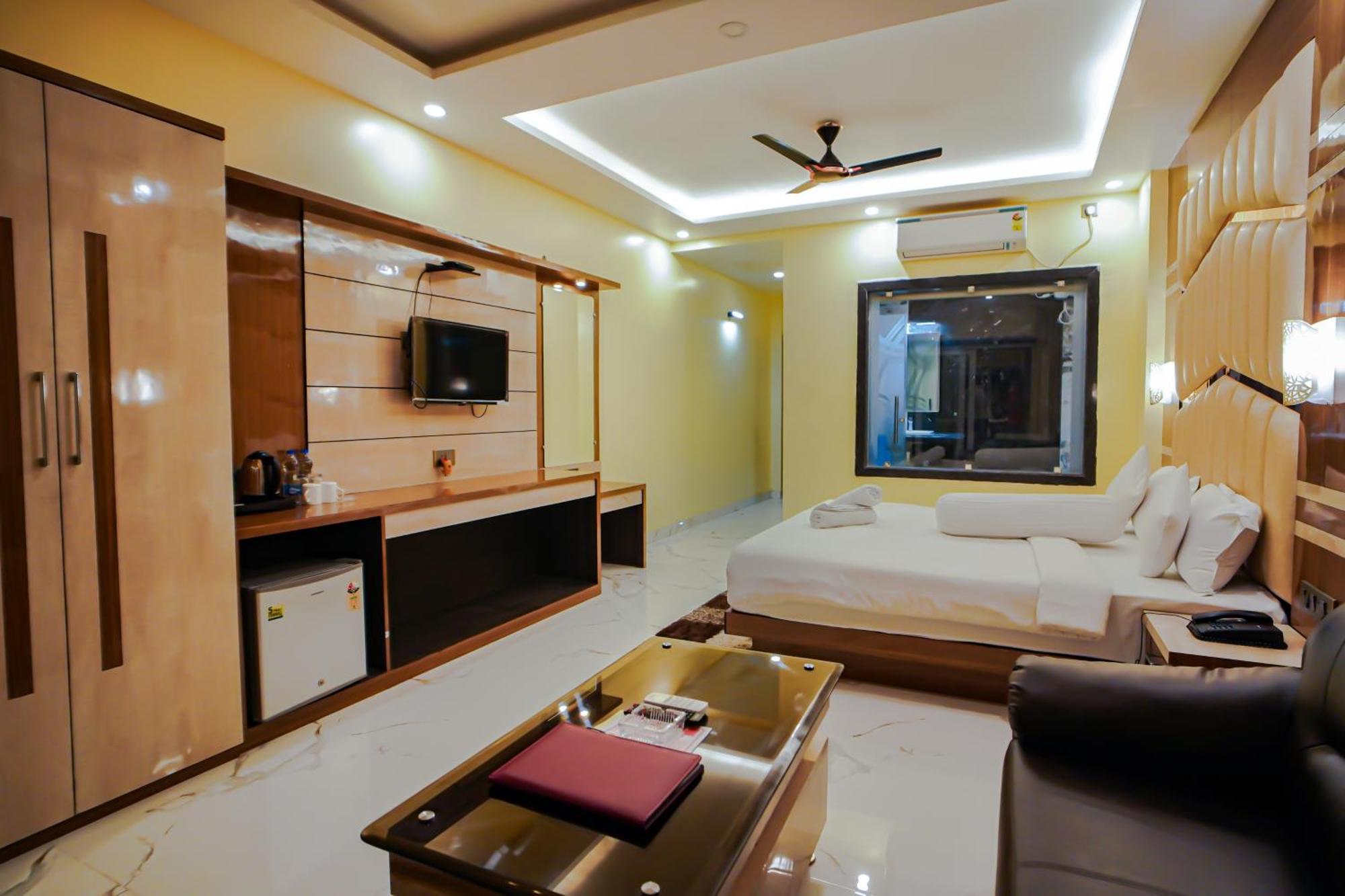 Prasant On Beach Resort !! Lift - Wifi -Restaurant-Parking Facilities-Newly Decorated Room !! Mandarmani Eksteriør bilde