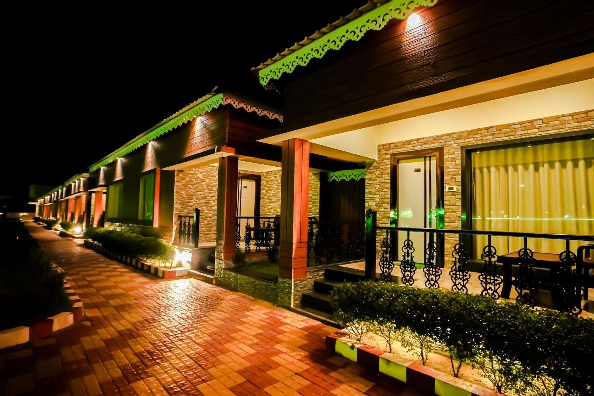 Prasant On Beach Resort !! Lift - Wifi -Restaurant-Parking Facilities-Newly Decorated Room !! Mandarmani Eksteriør bilde